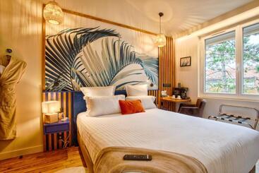 هتل Le Castel Cabourg Hôtel & Spa  Restaurant La Calypso