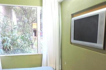 Los Aromos Apart Spa