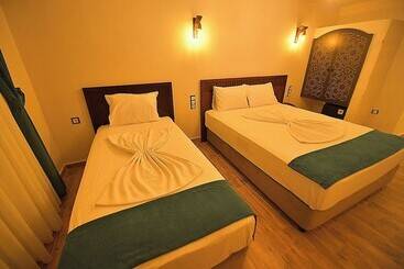 Midyat Ladinos Otel