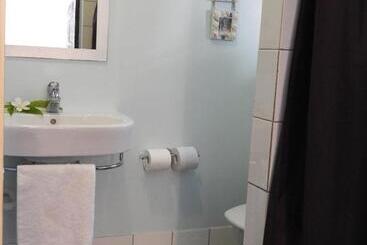 پانسیون Aremango Guesthouse