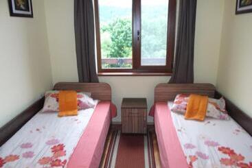 پانسیون Guest House Balkanski Kat