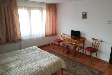 پانسیون Guest Rooms Metaksinovi