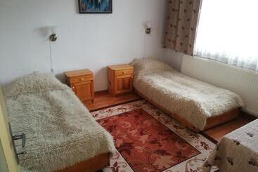 پانسیون Guest Rooms Metaksinovi