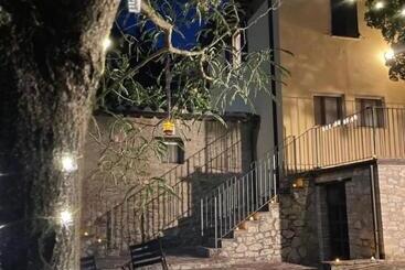 پانسیون La Casaccia