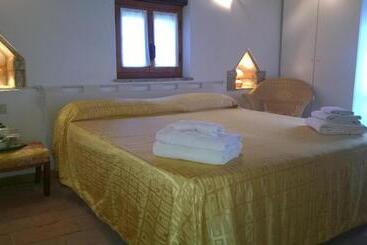 پانسیون La Casaccia