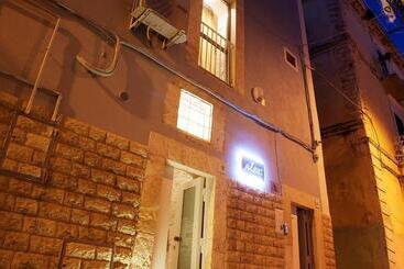 پانسیون Locus Amoenus Luxury Rooms