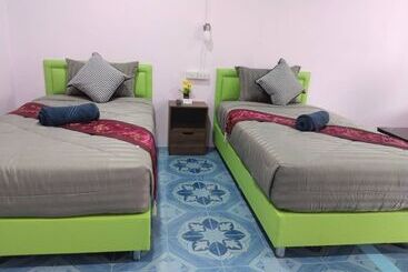 استراحتگاه Sk Hometel Samui Airport