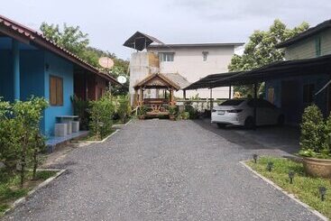 استراحتگاه Sk Hometel Samui Airport