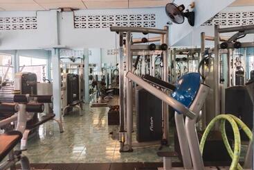 استراحتگاه Sk Hometel Samui Airport