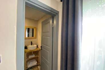 Ahsena Buti̇k Otel