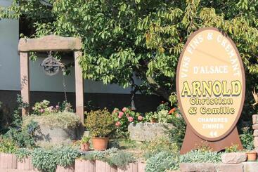 تختخواب و صبحانه Chambres D Hôtes Arnold