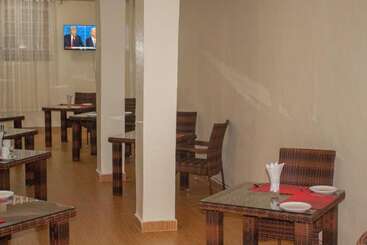 تختخواب و صبحانه Clinton Hotel Kikuyu