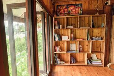 تختخواب و صبحانه Moc Home Sapa