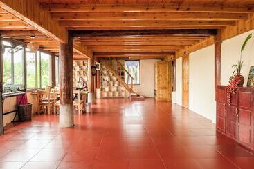 تختخواب و صبحانه Moc Home Sapa