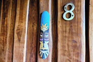酒店 Don Jon S Surf And Yoga Lodge