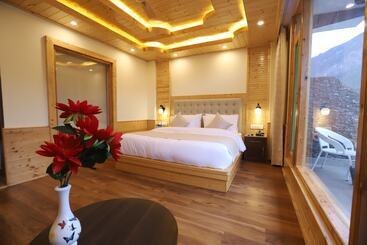 هتل Golden Wood Manali