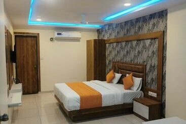 هتل Krishna Villa