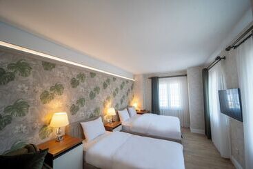 هتل Mell City Suite