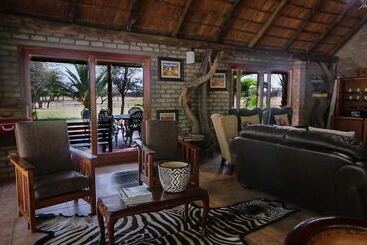 هتل Palm Afrique Lodge Botswana