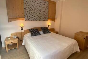 هتل Principessa Giovanna Boutique Chalet