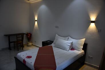 هتل Raffin Royal Lodge
