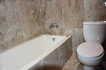 هتل Raffin Royal Lodge