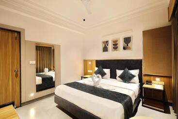 هتل Sparkle Inn