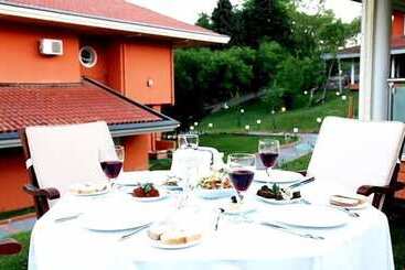 هتل Synosse Park