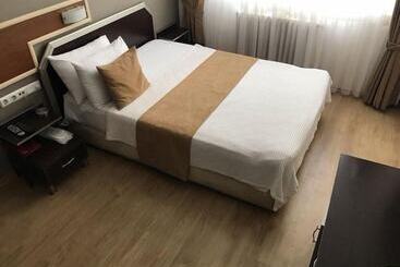 Otel Yalta