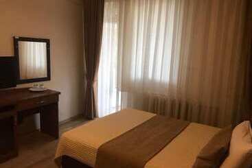 Otel Yalta