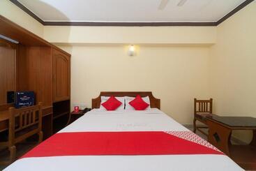 Oyo Flagship 6178 Hotel Nstar Heritage