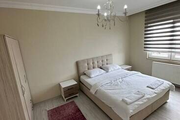 Pir Apart Otel