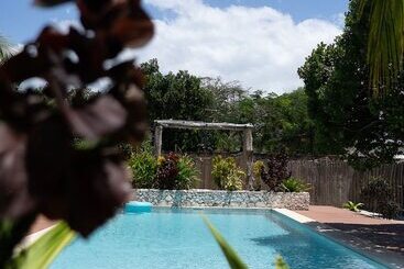 تختخواب و صبحانه Kuwa Zanzibar