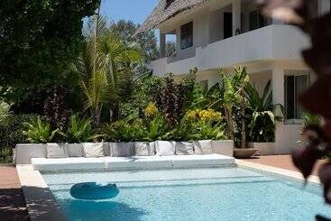 تختخواب و صبحانه Kuwa Zanzibar