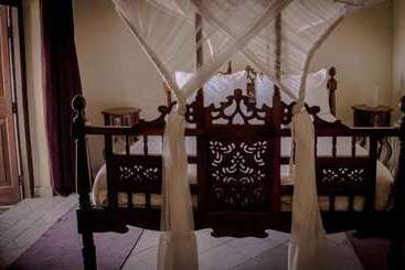 تختخواب و صبحانه Stone Town Cafe And Bed &breakfast