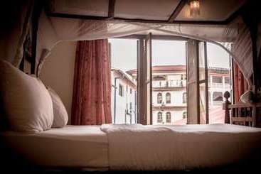تختخواب و صبحانه Stone Town Cafe And Bed &breakfast