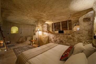 تختخواب و صبحانه Vie Cappadocia   Adults Only