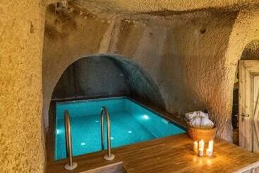 تختخواب و صبحانه Vie Cappadocia   Adults Only