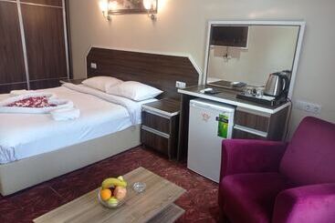 Ceren Otel