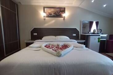 Ceren Otel