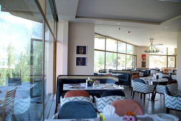هتل Ambiance Resort Hunza