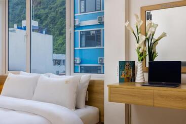هتل Cat Ba Hongkong
