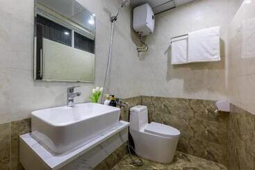 هتل Cat Ba Hongkong