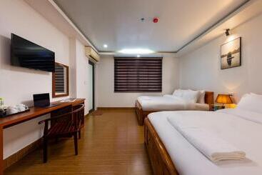 هتل Cat Ba Hongkong