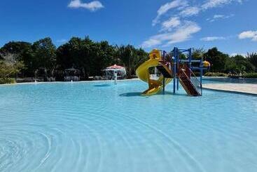 هتل Iloa Condomínio Resort Barra De São Miguel, Quarto Em Frente A Piscina