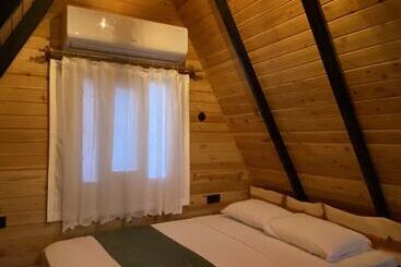 هتل Karaöz Sapphire Bungalows