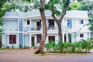 هتل Kerama Silent Lodge