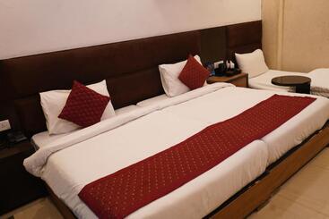 هتل O Delhi, Near Metro Station Karol Bagh