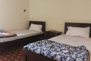 هتل Relax Inn