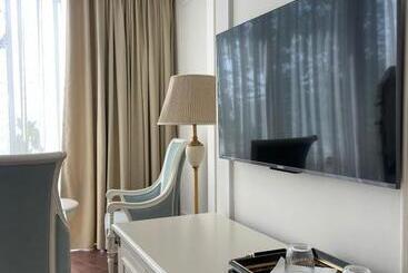 Sol Invictus Boutique Hotel Durres Albania